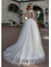 Sexy Beaded Ivory Lace Tulle Wedding Dress Sexy Beaded Ivory Lace Tulle Wedding Dress